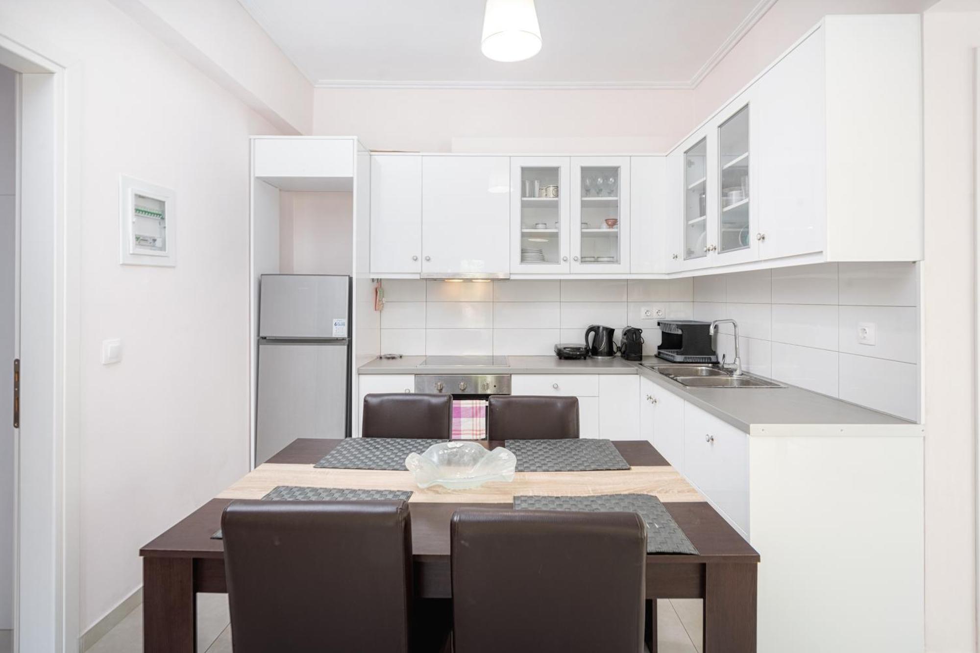 Lazaros Apartments Gouviá Extérieur photo